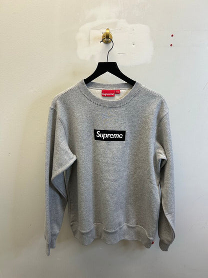 New Supreme Grey Black Bogo Crewneck size L