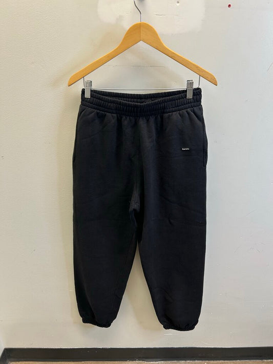 New Supreme Small Box Logo Sweats sz.S