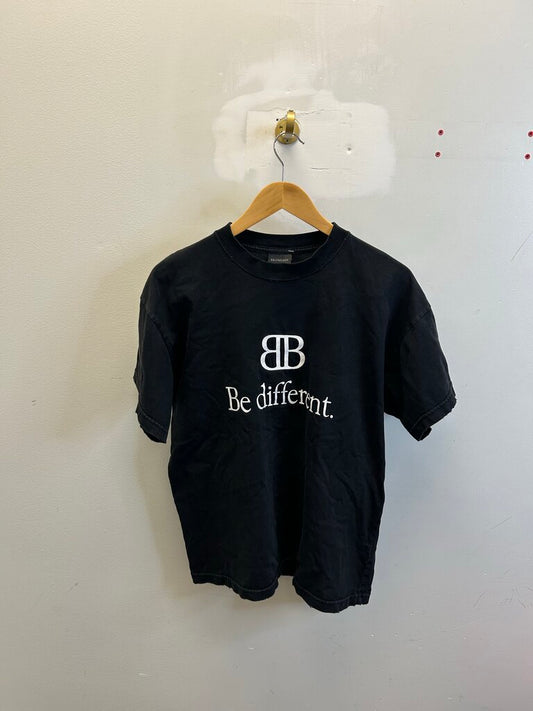 Preowned Balenciaga BB Be Different Black Tee sz.S