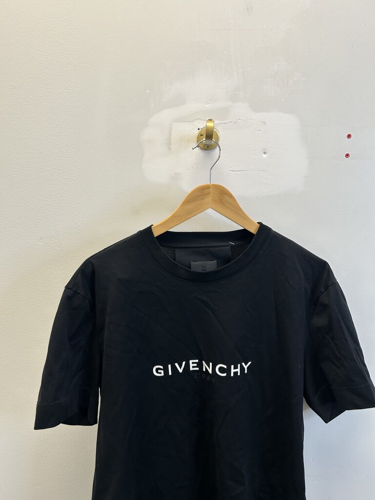 Preowned Givenchy Backwards Paris Black Tee sz.XL