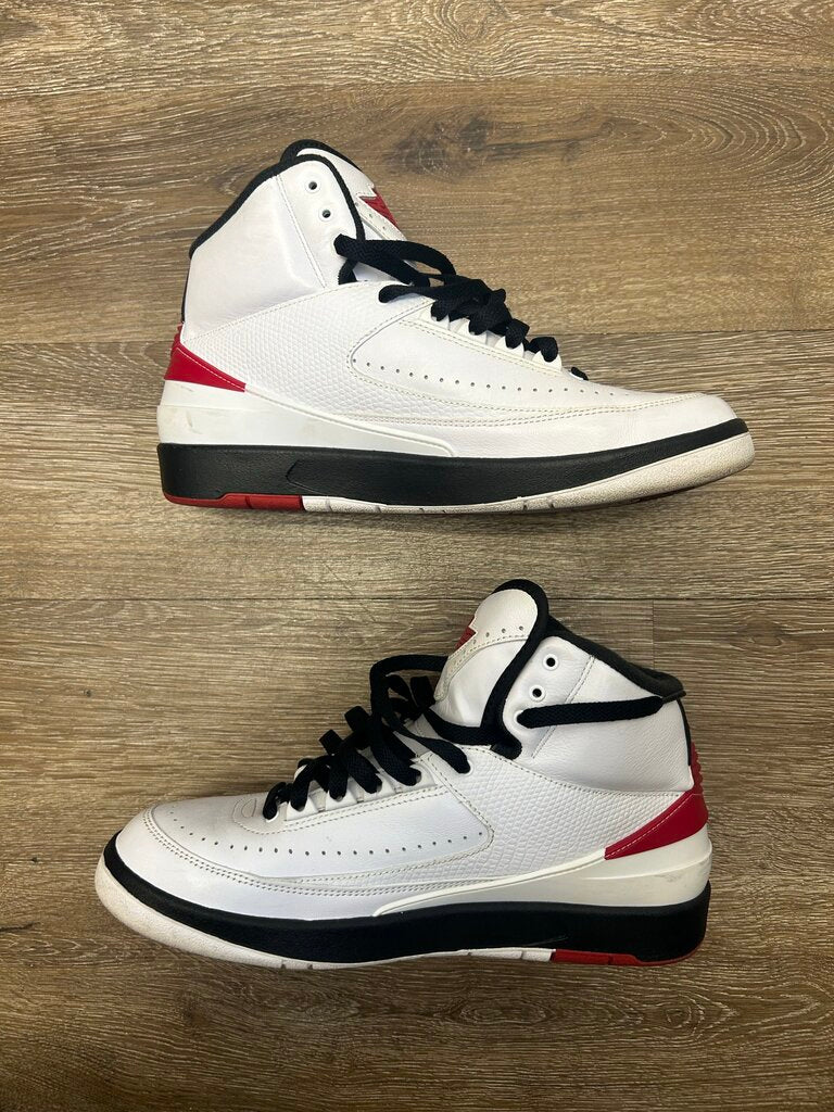 Preowned Jordan 2 OG size 10