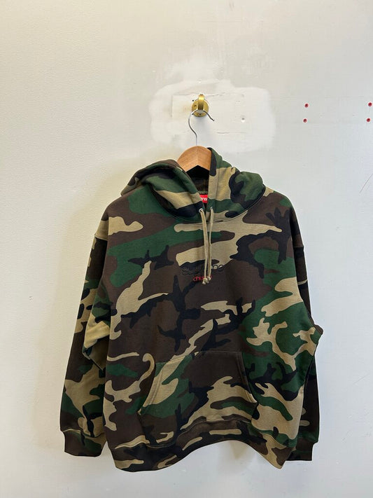 New Supreme Camo Red Chicago Logo Hoodie size L