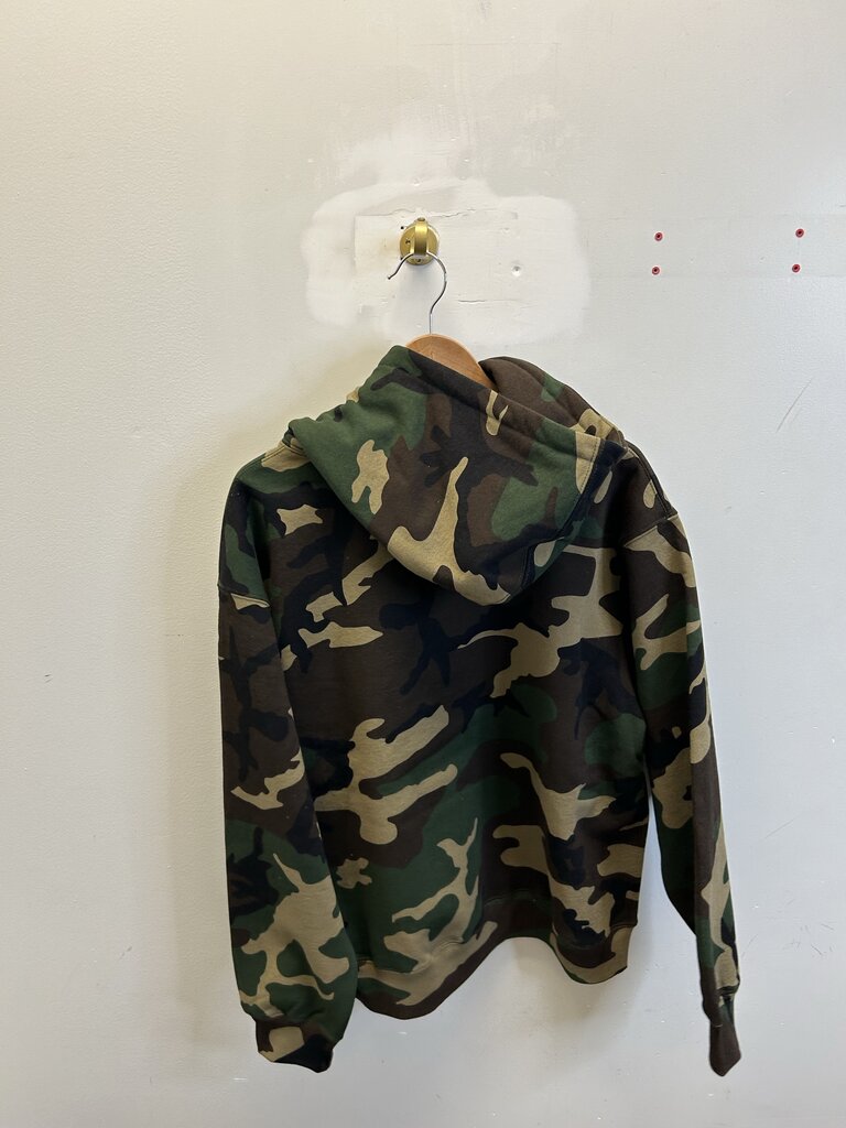 New Supreme Camo Red Chicago Logo Hoodie size L