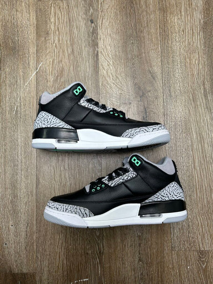 New Jordan 3 Green Glow size 8.5