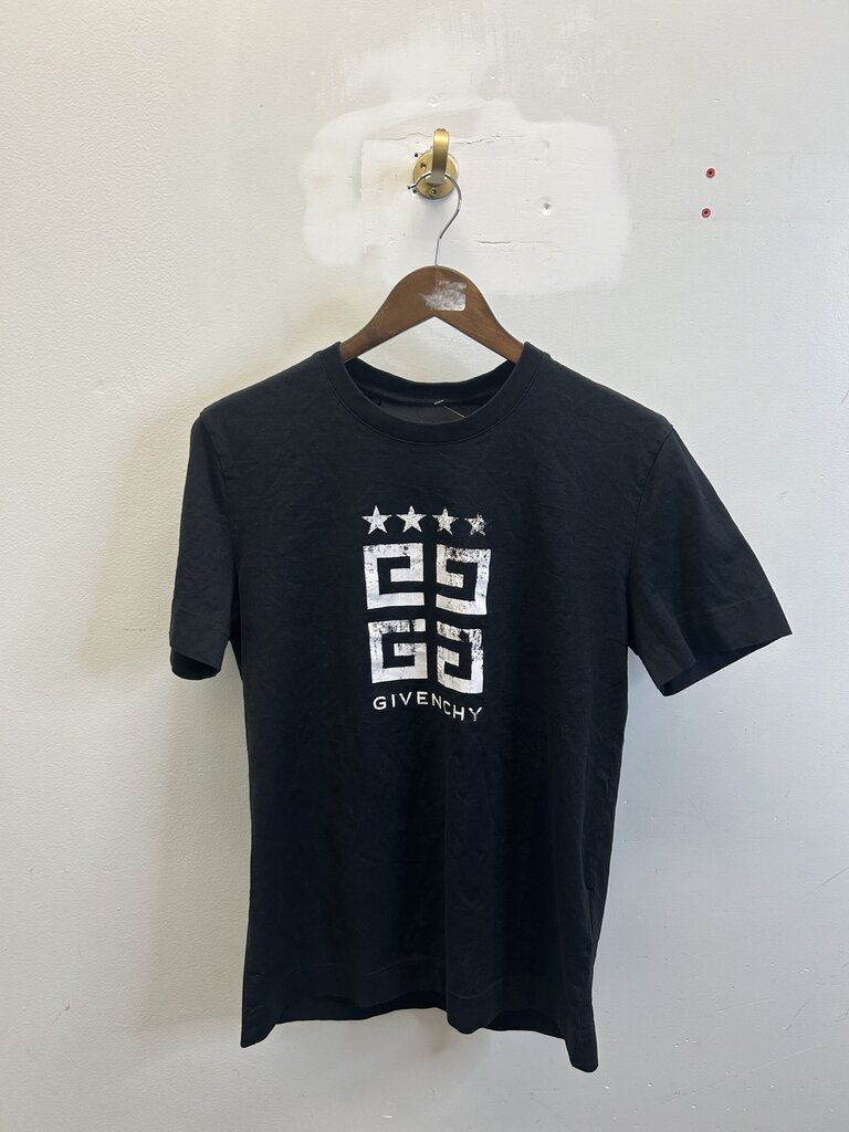 Preowned Givenchy 4G Distressed White Logo Black Tee sz.M