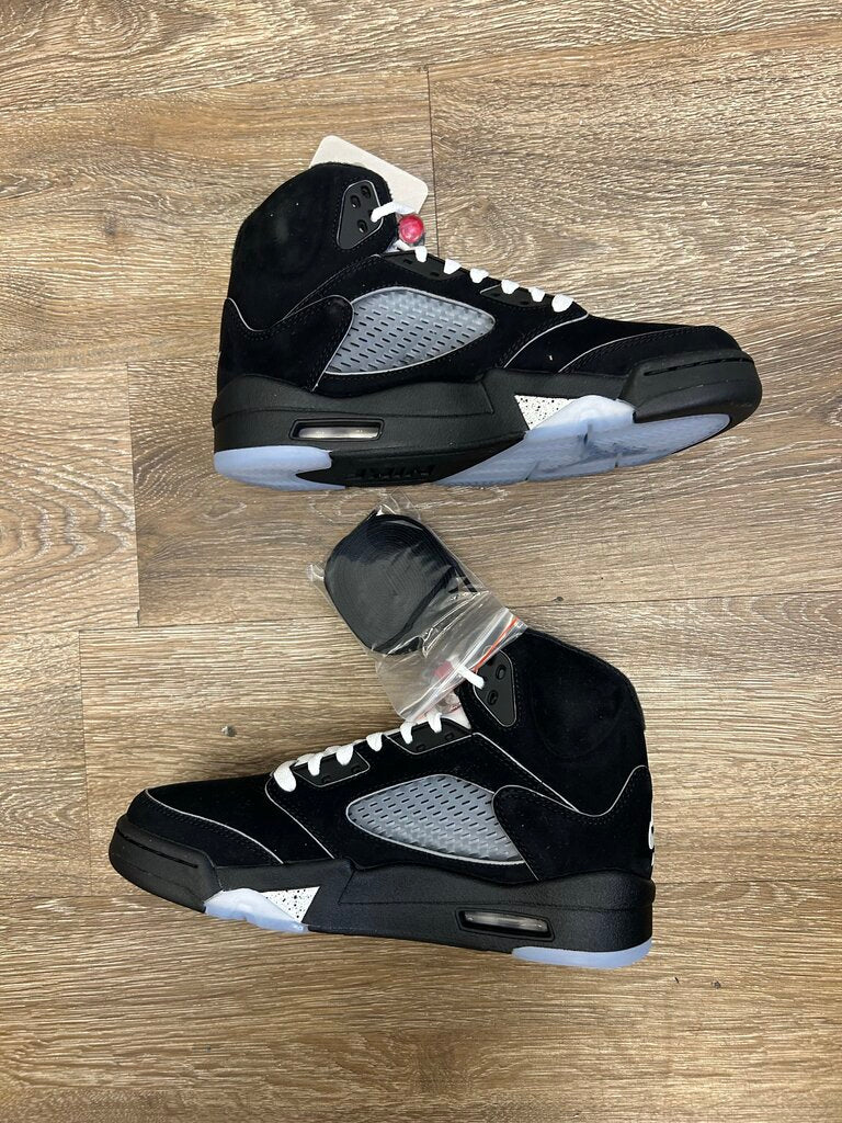 New Jordan 5 Metallic Size 6