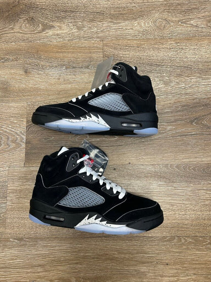 New Jordan 5 Metallic Size 6