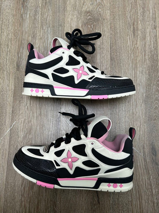 Preowned Louis Vuitton Black White Pink Skate sz.