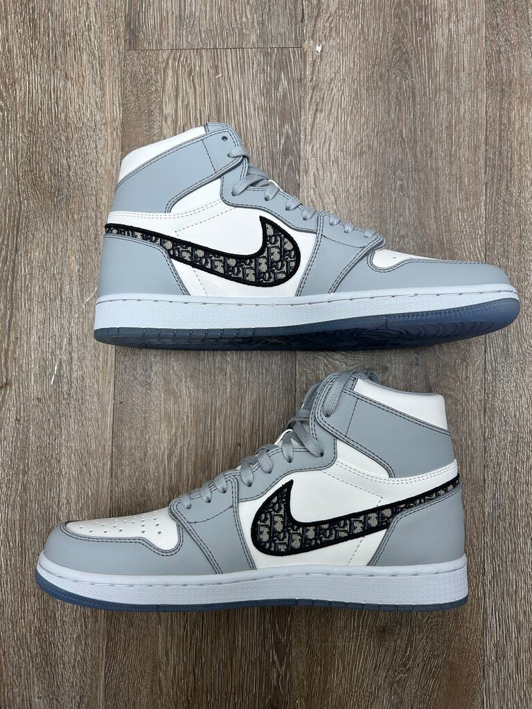 New Jordan 1 High Dior size 44