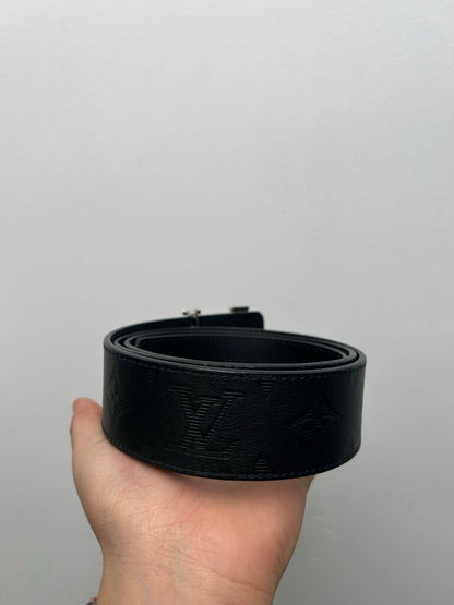Preowned Louis Vuitton Silver Striped Buckle Black Embossed Monogram Belt sz.95/38