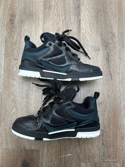 Preowned Louis Vuitton Black White Skate sz.7.5LV(9.5M)