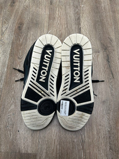 Preowned Louis Vuitton Black White Skate sz.7.5LV(9.5M)
