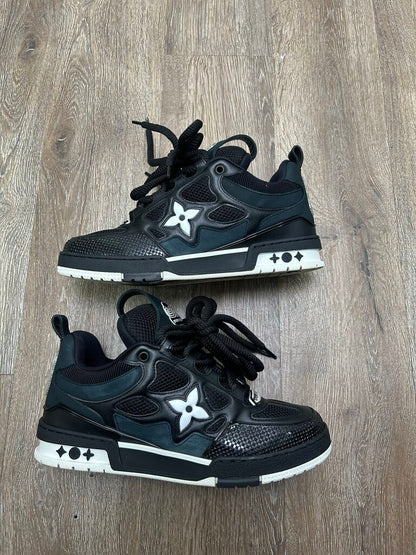 Preowned Louis Vuitton Black White Skate sz.7.5LV(9.5M)