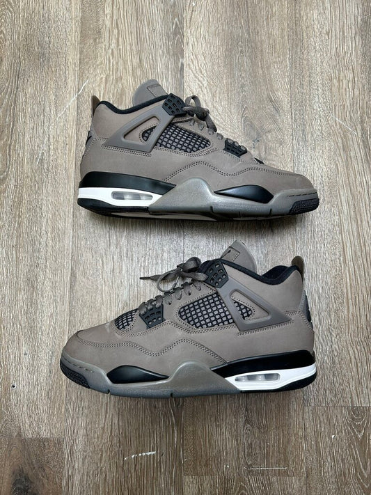 Preowned Jordan 4 Cavestone Size 10