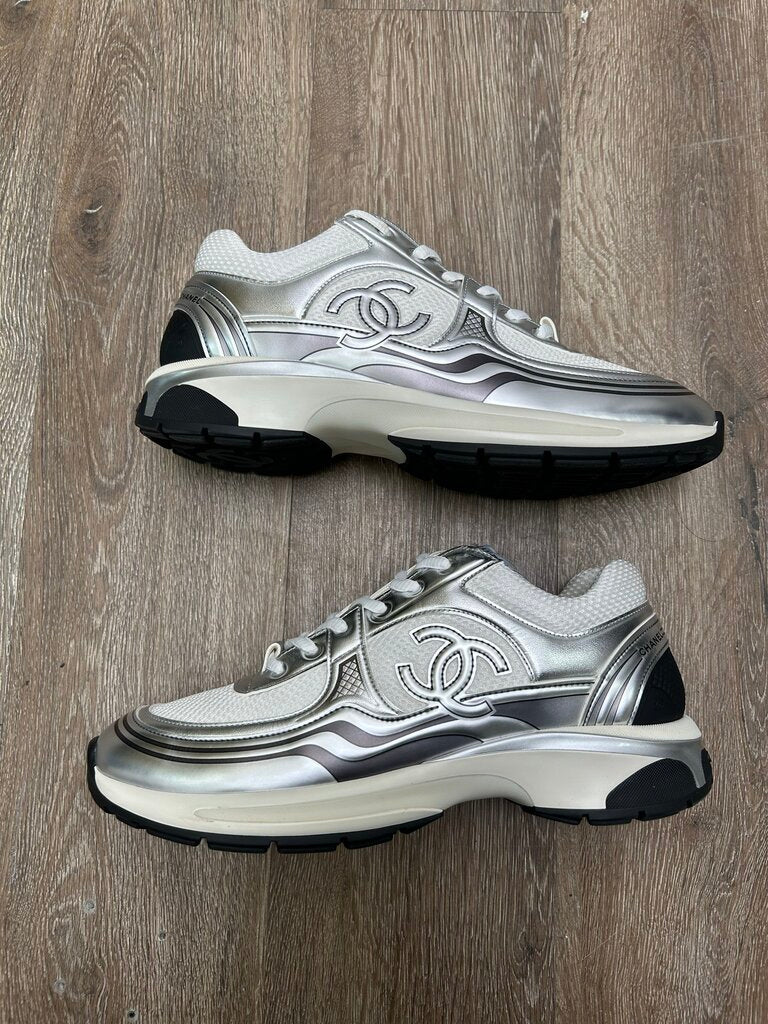 Preowned Chanel Silver Runner size 42