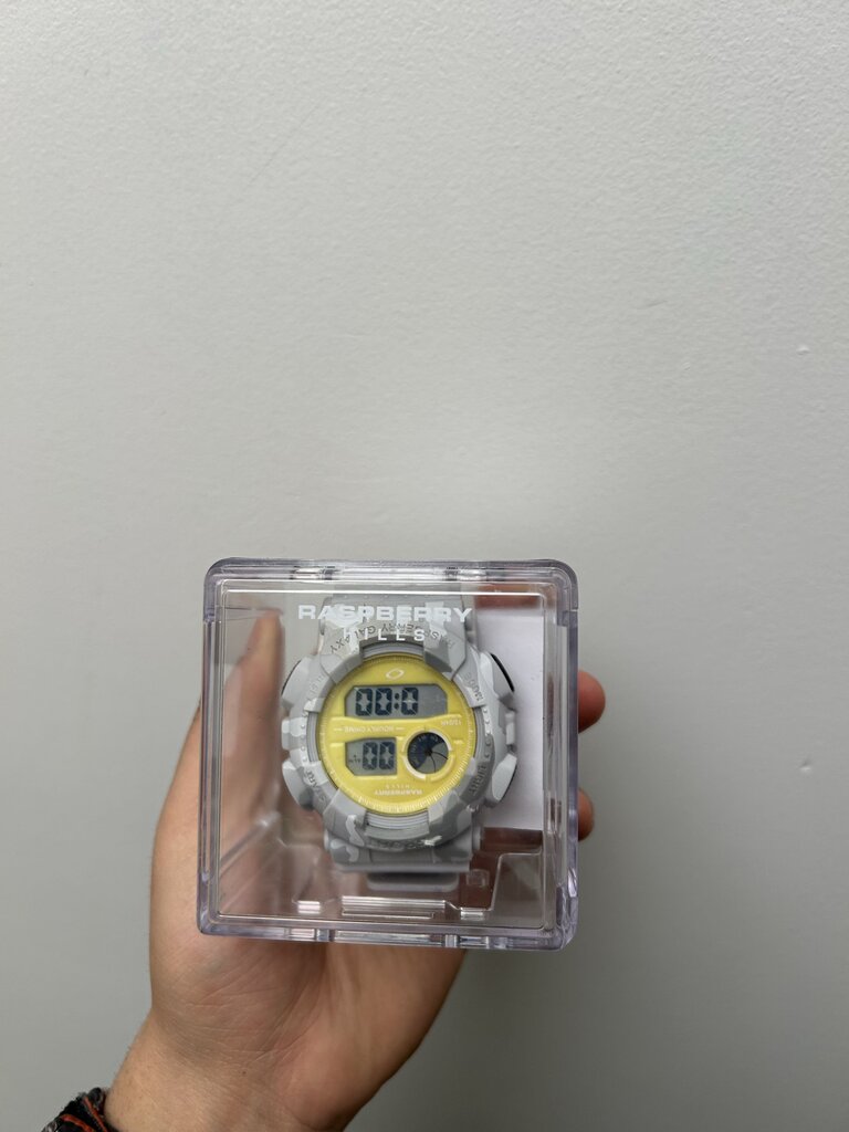 New GV Gallery Raspberry Hills Snow Camo Watch