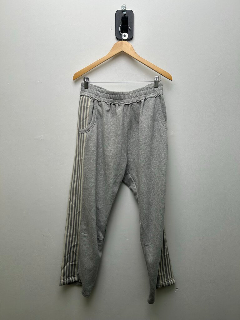 Preowbned GV Gallery Grey Stripe Sweatpants size M