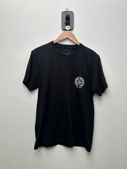 Preowned Chrome Hearts Horseshoe Pocket Logo Black Tee sz.