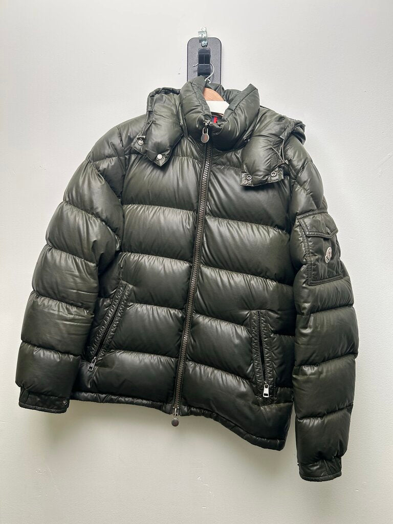 Preowned Moncler Olive Puffer Size 3