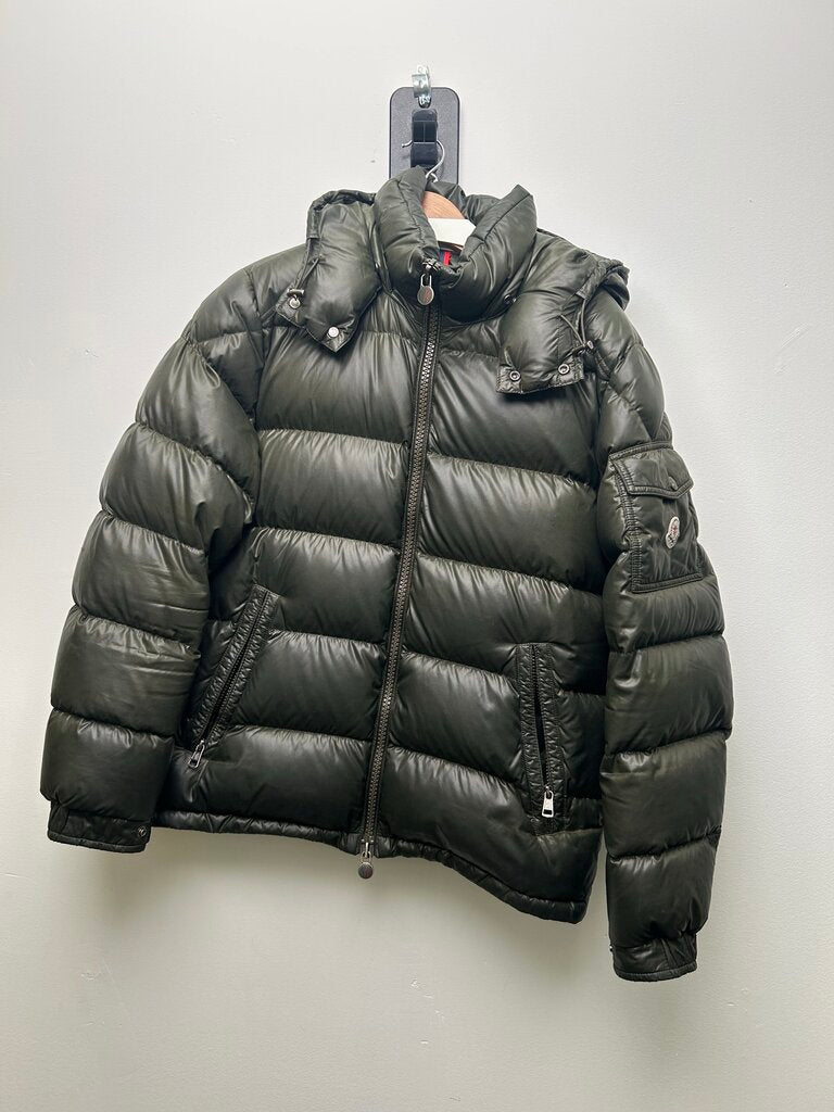 Preowned Moncler Olive Puffer Size 3