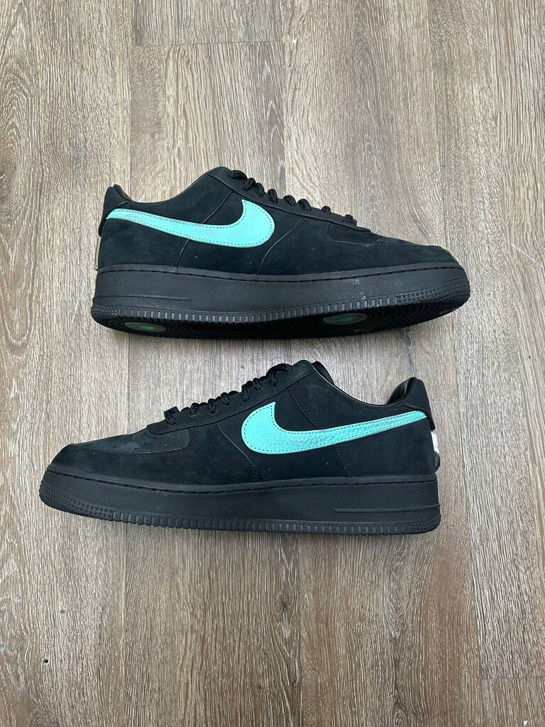 Preowned Nike AF1 Tiffany size 12