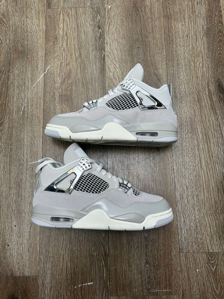 New Jordan 4 Frozen Moments Size 10W (8.5M)