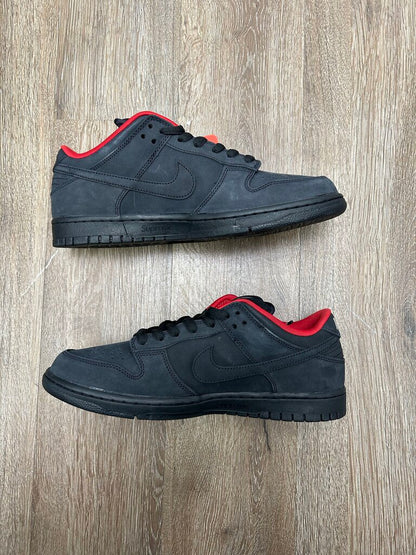 New Nike Supreme SB Black Red Size 11.5