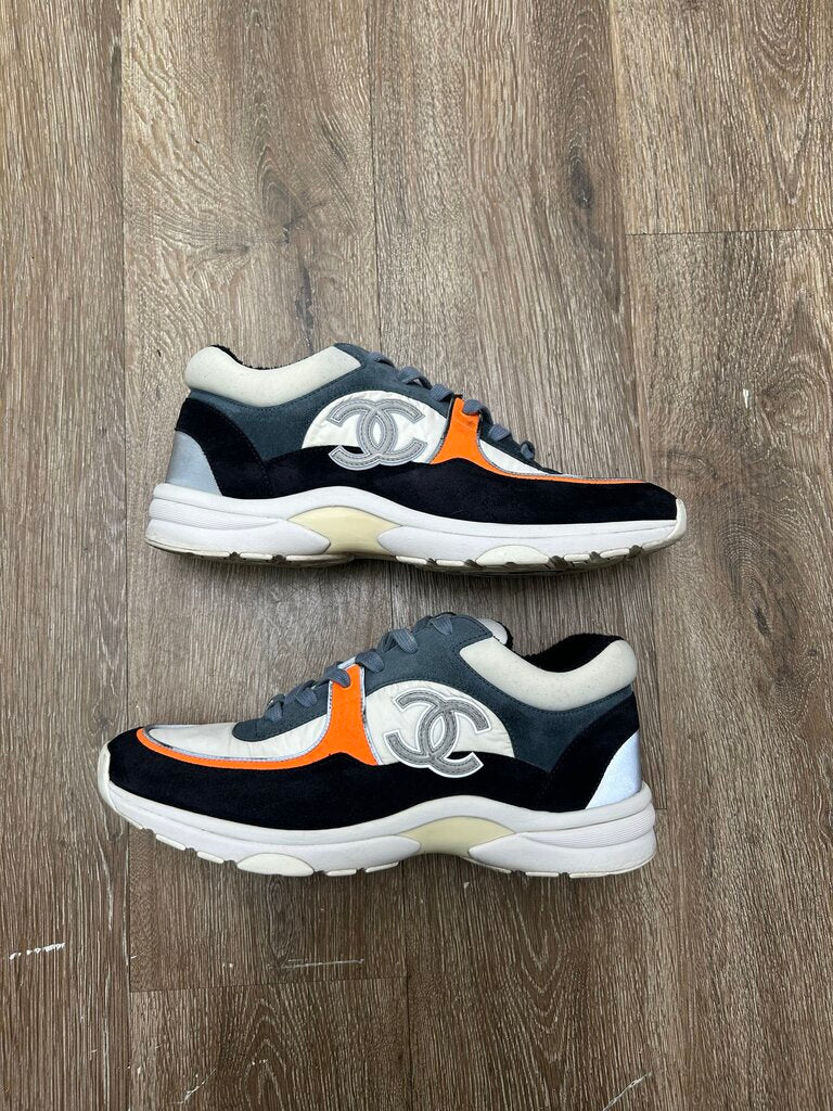 Preowned Chanel Runner White Orange Blue Sz 40.5