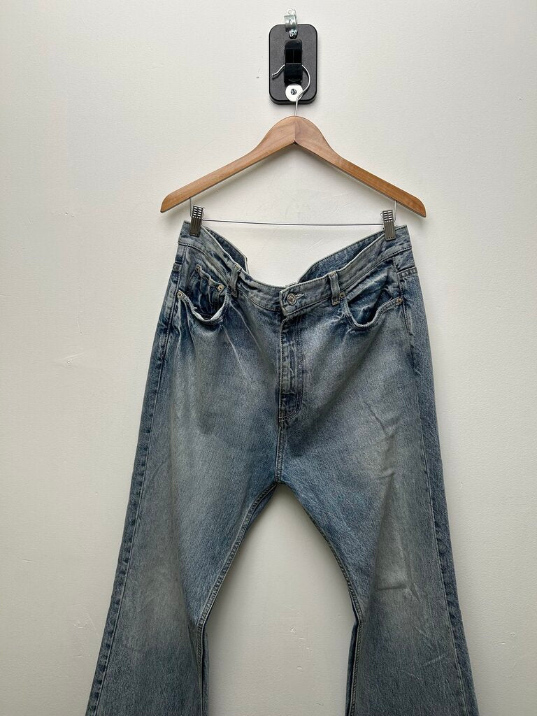 Preowned Balenciaga Lightwash Flare Denim Size Large