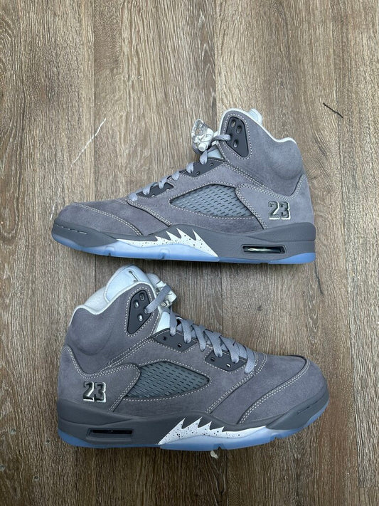 New Jordan 5 Wolf Grey size 8.5