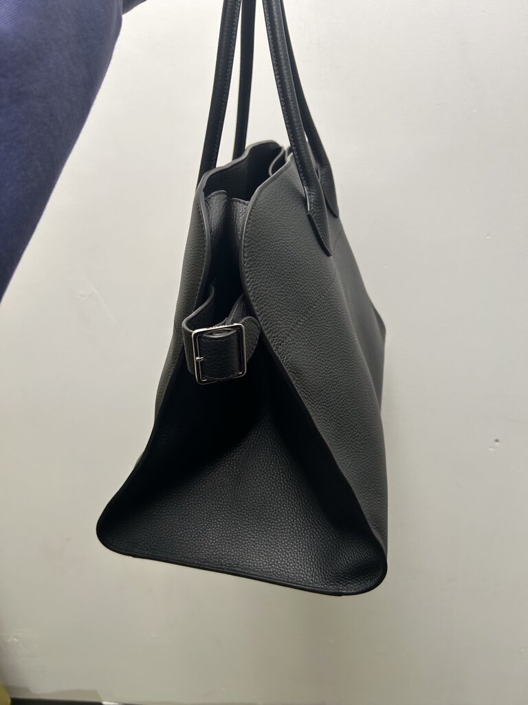The Row Margaux Soft Leather BlackSize 17 Bag