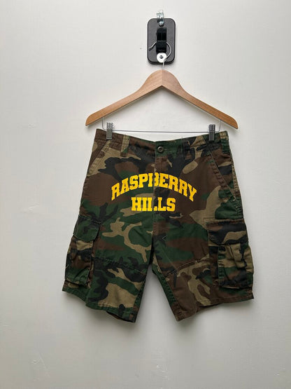 New GV Gallery Camo Raspberry Cargo Shorts size S