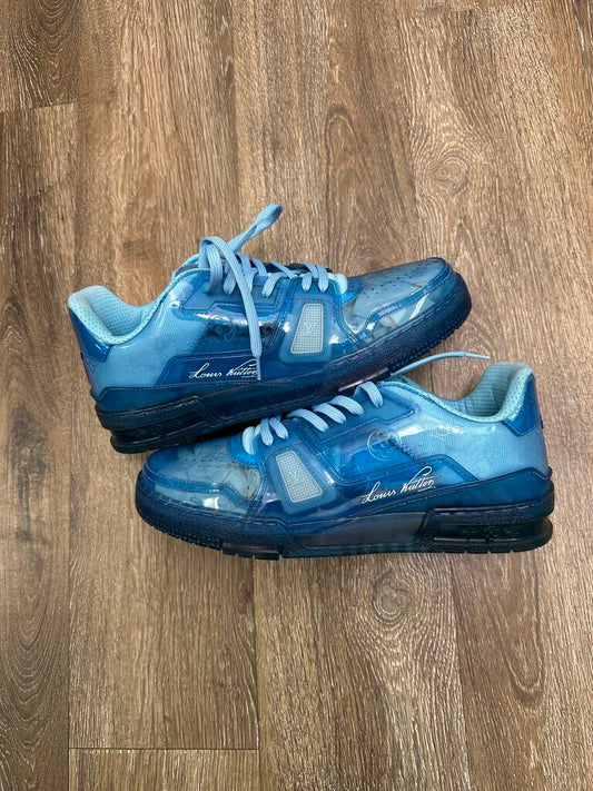 Preowned Louis Vuitton Transparent Blue Sz 7 NO BOX