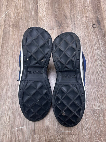 Preowned Chanel Navy mini cc Sneaker sz.42