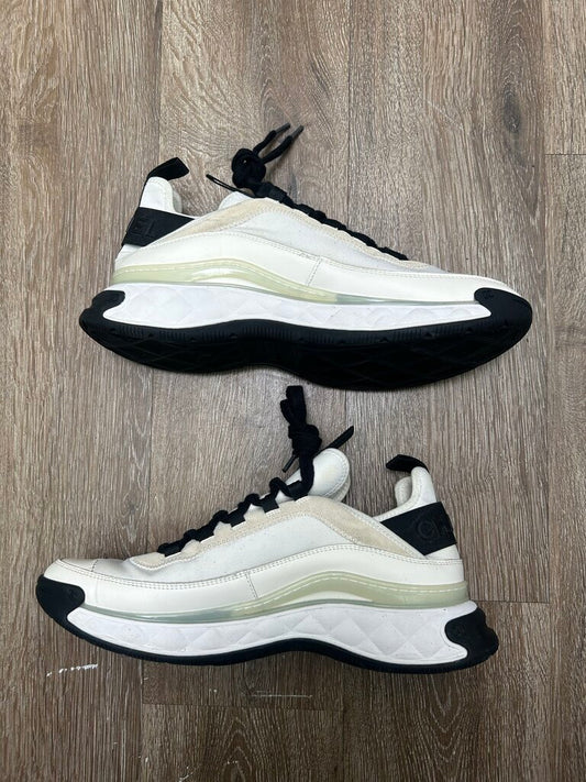Preowned Chanel White Gold Mini cc Sneaker sz.42