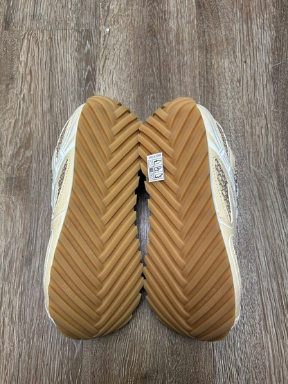 New Bottega Orbit Suede Cream size 39