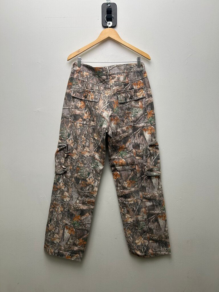 New GV Gallery Camo Cargo Pants size M