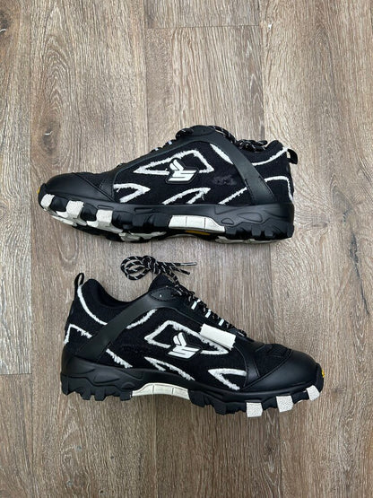 New Sicko Black White Canvas Sz.8