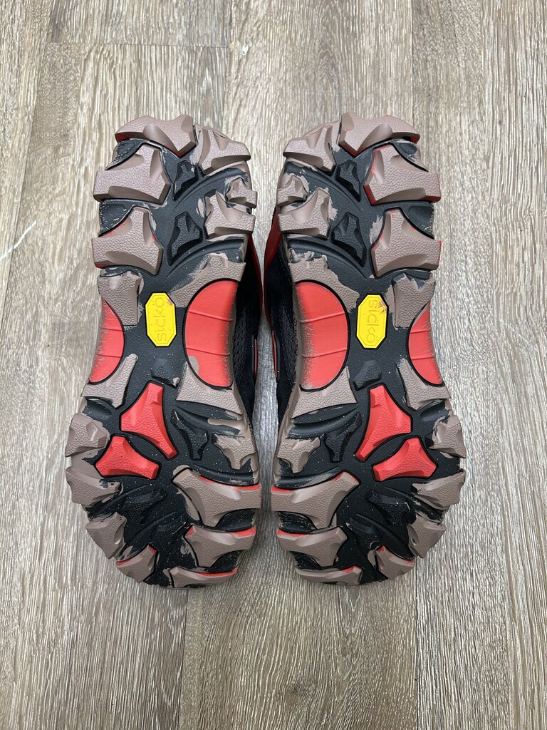 New Sicko 424 Black Mud Size 5