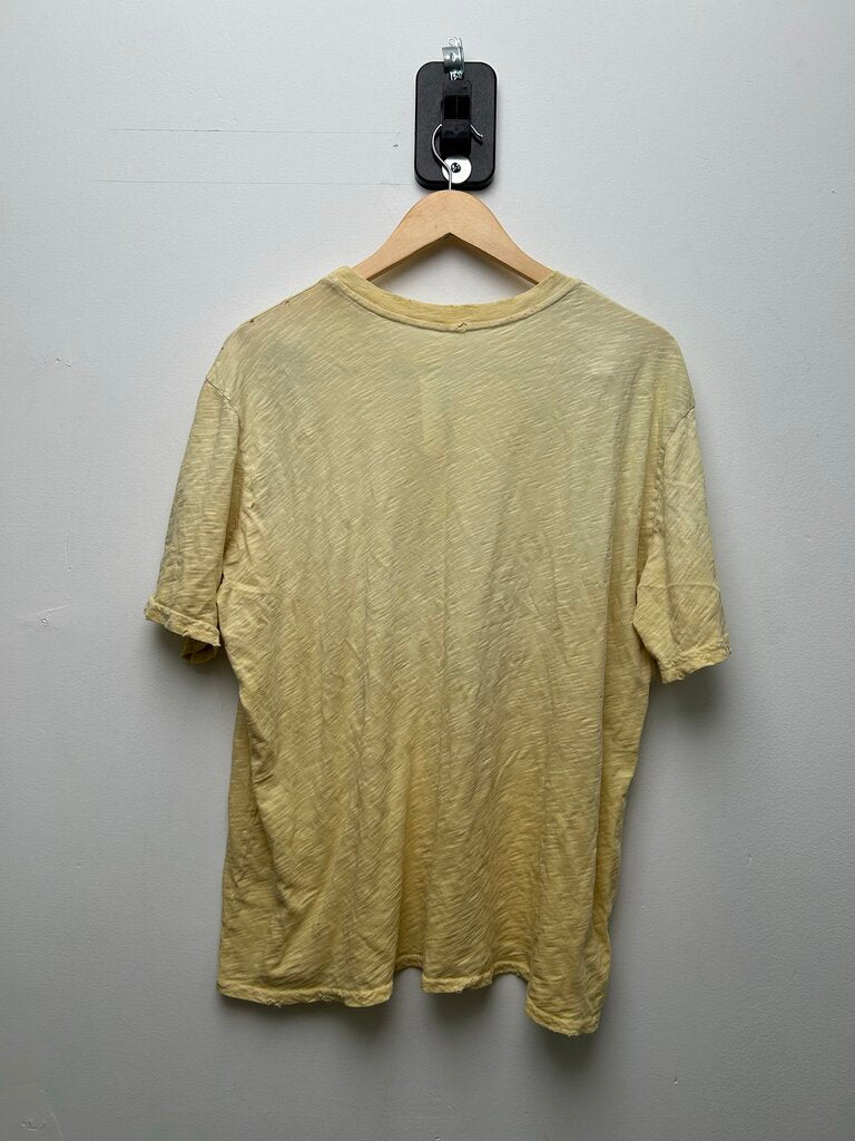 New GV Gallery Yellow St. Berry Tee size XL
