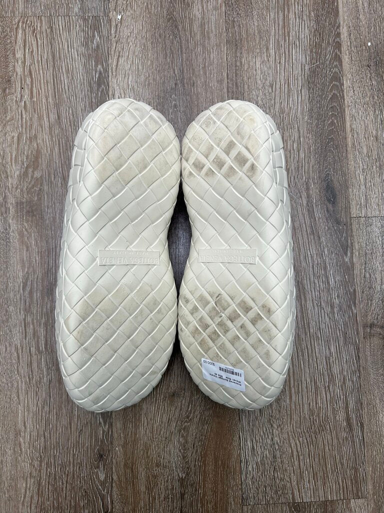 Preowned Bottega Veneta Woven Slide Cream Tan Size 45