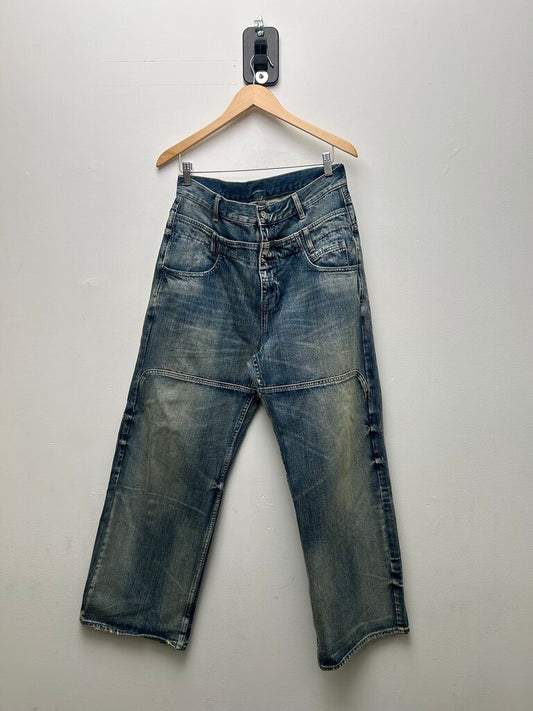 New Expensive Taste Lightwash Denim Size Large
