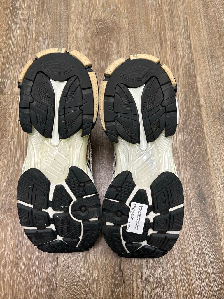 Preowned Balenciaga Runner Gold Cream size 45(no box)