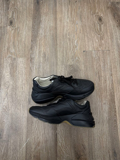 Preowned Gucci Black Red Size 8 (No Box, No Insole)