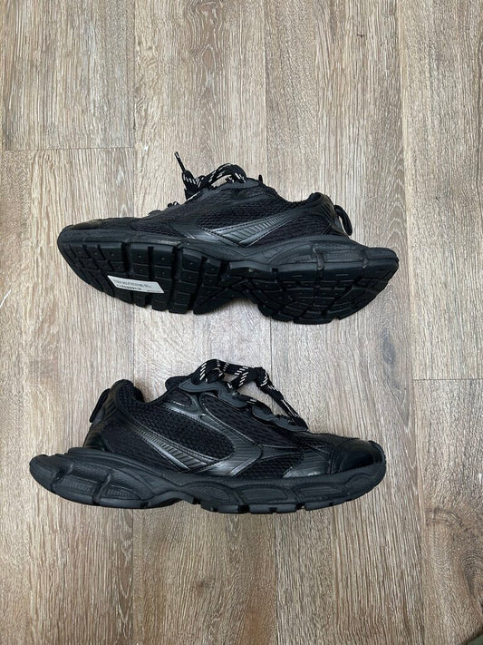 Preowned Balenciaga 3Xl Triple Black Sz.42 (No Box)