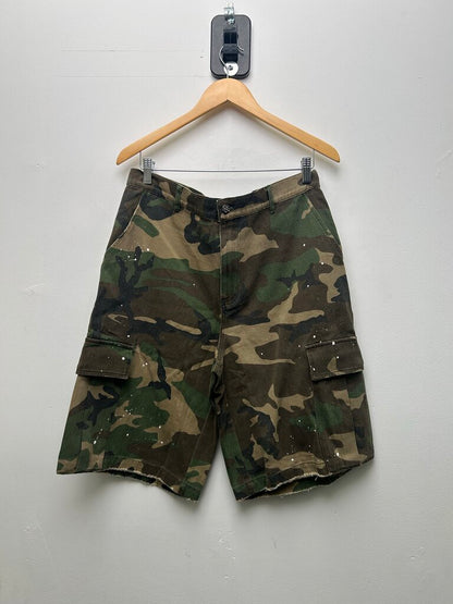New HMDd Camo Cargo Shorts Size Large