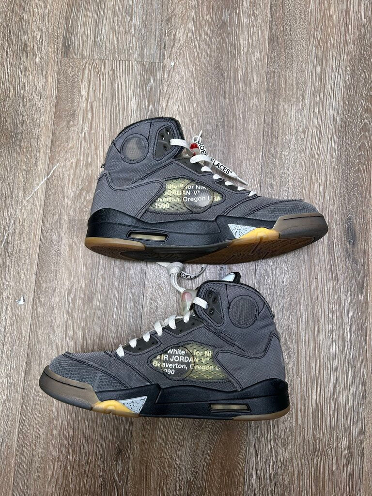 Preowned Jordan 5 Off White Muslin Size 9.5