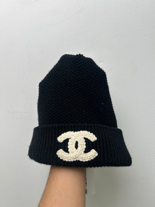 Preowned Chanel Beanie Black White Knit Logo