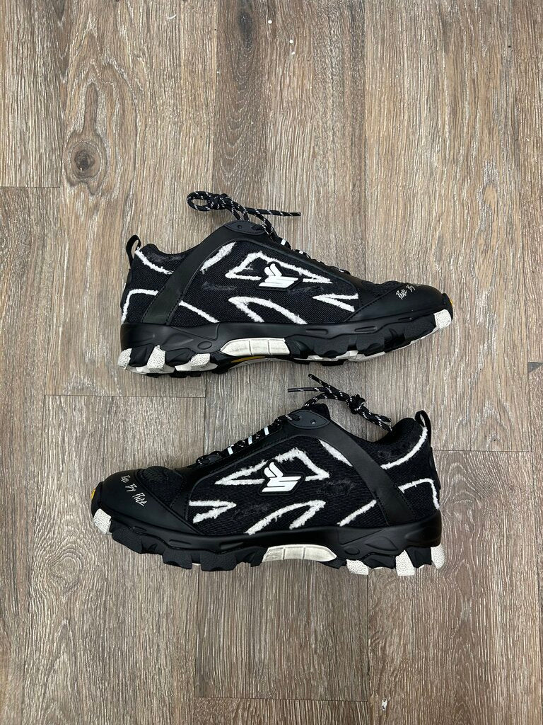 New Sicko Hiking Sneaker Black White Canvas Sz.8