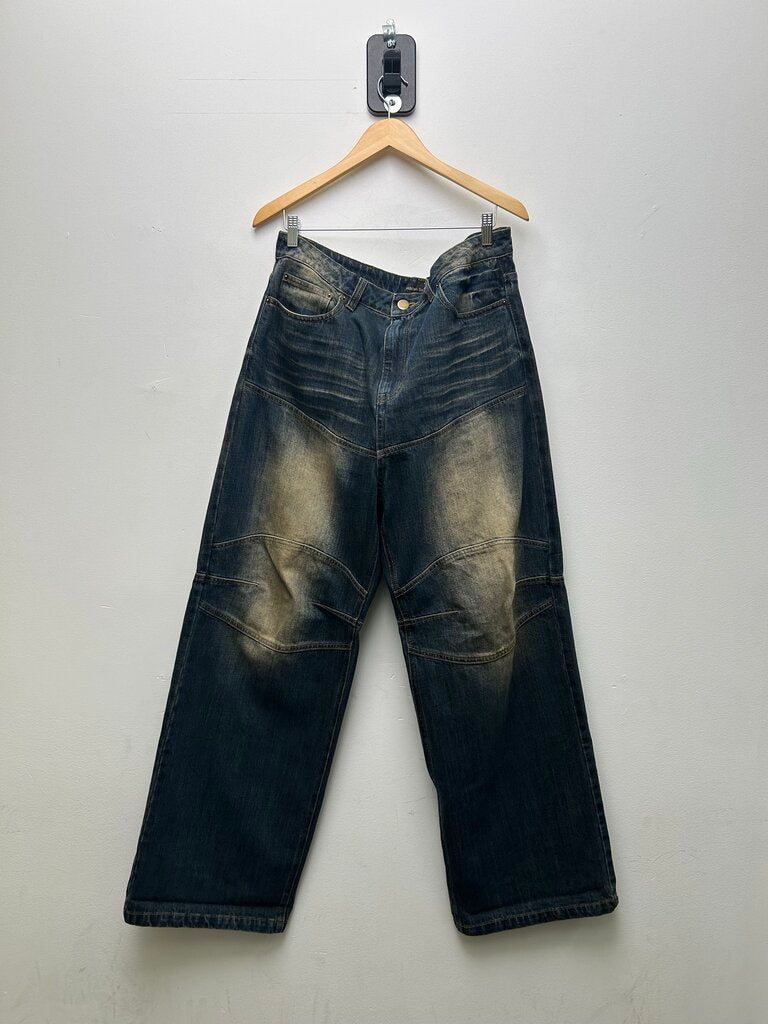 Preowned Hidden Season Dark Wash Denim Size Large